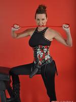Well strapon jane is all alone with no submissive tranny